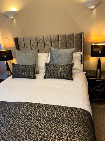 The Masons Arms Hotel Bridgend  Luaran gambar