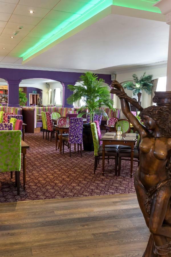 The Masons Arms Hotel Bridgend  Luaran gambar